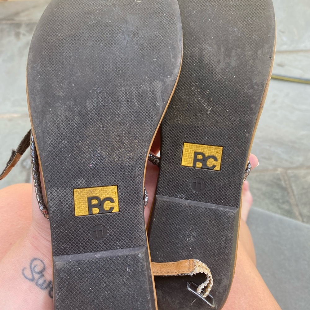 Sandals - Picture 3 of 3